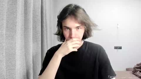 Snapshot of tyler__johnson chatting on February 10, 10:40 pm Tyler  johnson online show from February 10, 10:40 pm
