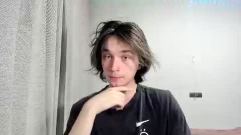 Snapshot of tyler__johnson chatting on February 17, 9:10 pm Tyler  johnson online show from February 17, 9:10 pm