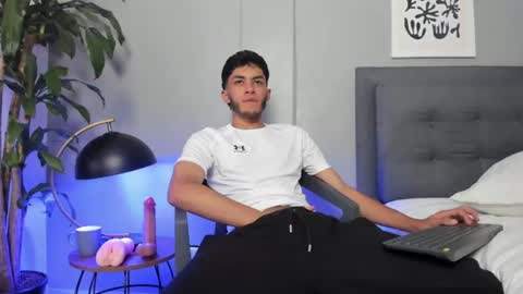 Tyler Fox online show from July 7, 6:47 am