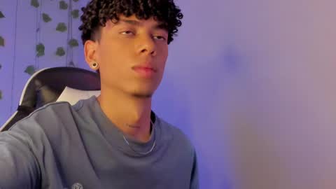 Tyler Garcia  online show from February 18, 2:59 am