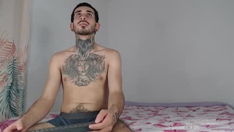 Tyler y Luna online show from November 1, 11:37 pm