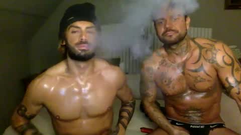 Snapshot of tylerjamesxxx_ chatting on October 30, 10:21 pm tylerjamesxxx_ online show from October 30, 10:21 pm