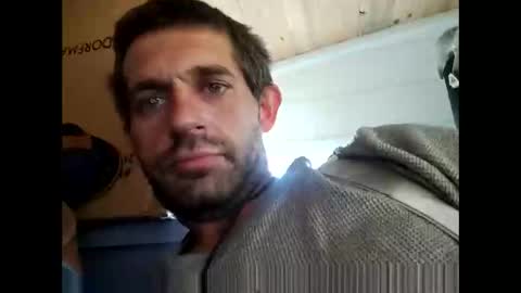 Snapshot of tylerweist727678265 chatting on November 1, 5:01 pm tylerweist727678265 online show from November 1, 5:01 pm