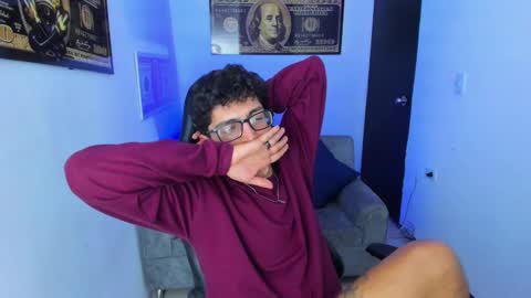   online show from March 7, 9:29 am