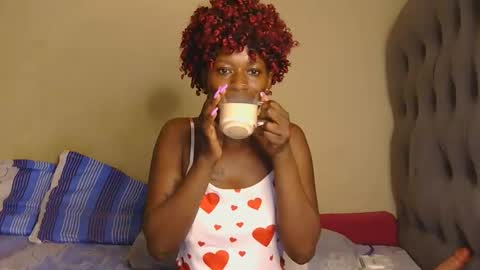 tynniee online show from March 23, 11:43 pm