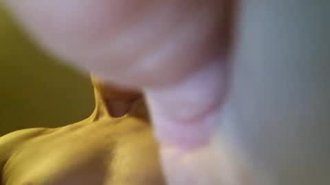 u2232739082 online show from October 1, 9:18 pm