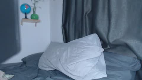 ugh_manux online show from May 23, 7:48 am