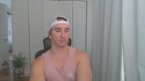 uglyduck3532 online show from January 20, 7:04 pm