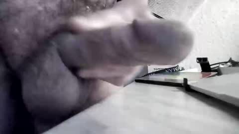 UKGuy1969 online show from December 17, 10:00 am