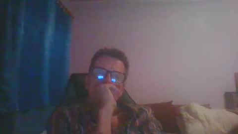 Snapshot of ulmeni4 chatting on October 22, 6:20 pm ulmeni4 online show from October 22, 6:20 pm