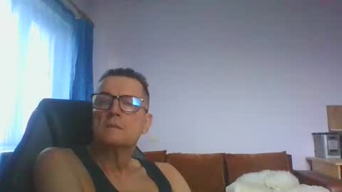 ulmeni4 online show from February 4, 7:34 am