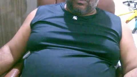 ulmo_br online show from November 20, 12:09 am