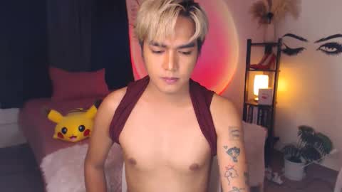 Alex online show from February 17, 8:49 pm