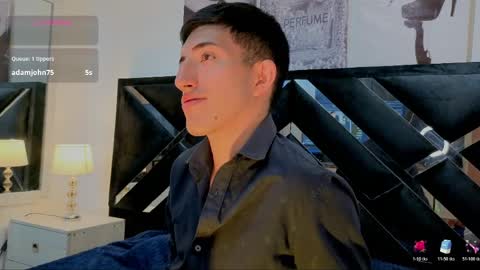 un_sluttyy online show from April 1, 12:06 pm