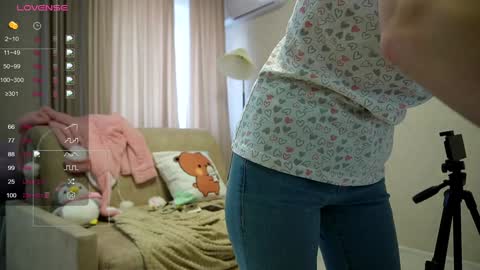 unarks online show from February 3, 9:19 am