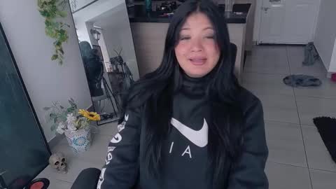 Franchesca  online show from November 5, 7:38 pm