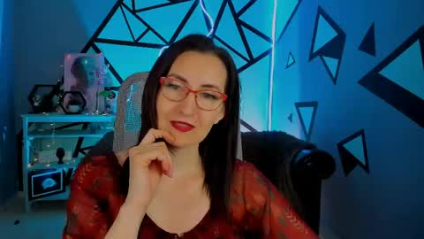 UnaTera online show from April 19, 5:19 am