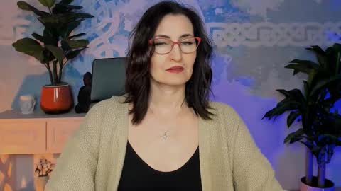 UnaTera online show from November 24, 9:08 am