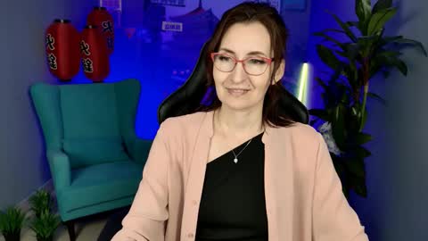 UnaTera online show from October 7, 9:38 am