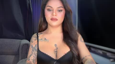 Lady tan online show from April 9, 11:05 am