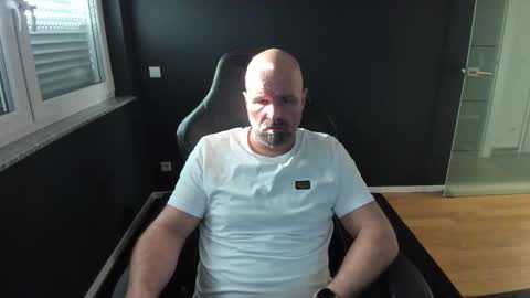 Uncle Bear online show from November 12, 9:55 am