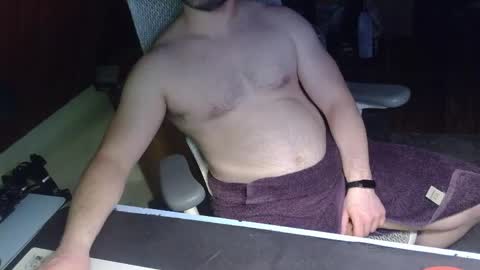 Under the desk online show from April 17, 9:50 pm