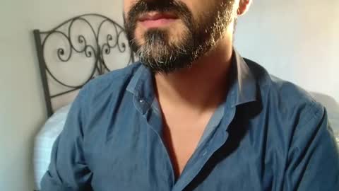 Giov online show from October 25, 3:45 pm