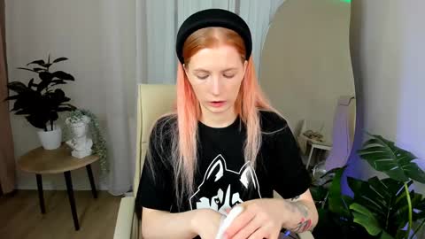 Call me Mira  thumbs up its make me happy online show from January 26, 8:45 pm