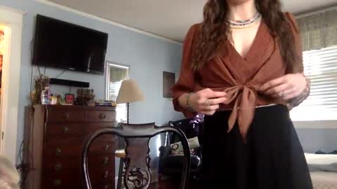 Lola Moonstone online show from October 4, 3:54 pm