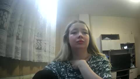 UniverseEmily online show from October 14, 7:11 am