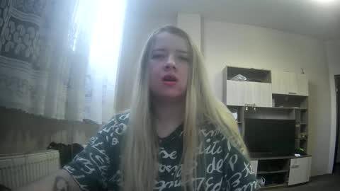 UniverseEmily online show from October 20, 8:08 am
