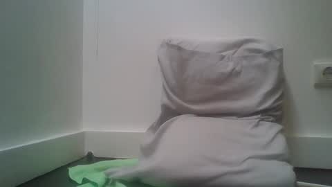 unknown19895155 online show from December 14, 3:57 am