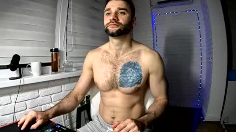 SlavaVibes online show from April 17, 9:50 pm