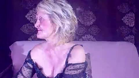 Nelly online show from April 18, 9:11 am