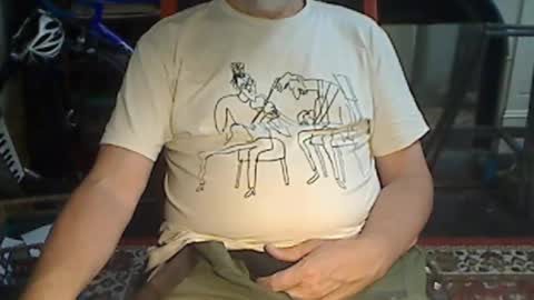 Freddie online show from March 4, 5:04 am