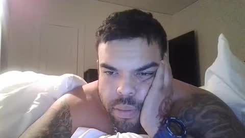 uppymn online show from January 14, 1:47 am