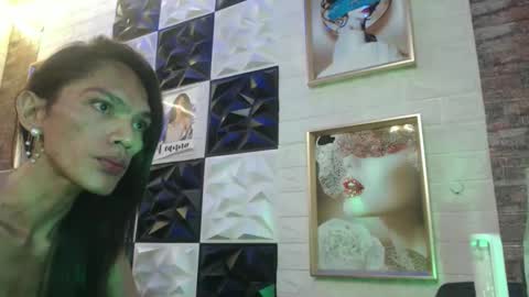 Snapshot of ur_chrizzy_fav chatting on October 25, 12:38 pm chrizzy online show from October 25, 12:38 pm