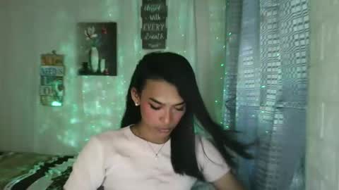 ur_dazzlingmorenaxx online show from January 7, 5:01 am