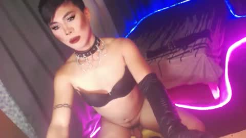 MISS ANNA online show from December 1, 9:18 am