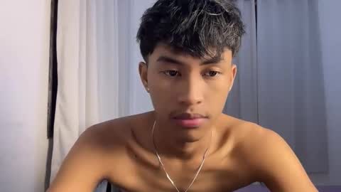 ur_fuckerbttm online show from November 22, 12:03 pm