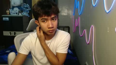 jonny online show from June 21, 11:44 pm