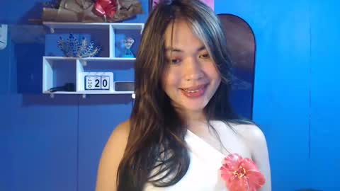 Snapshot of ur_perfectgirlmsa chatting on October 20, 12:48 am Ms. A lets go pass or pvt show online show from October 20, 12:48 am