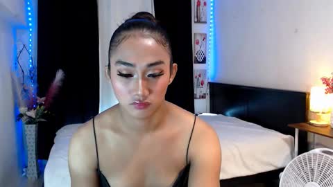 Olivia online show from February 6, 6:24 pm