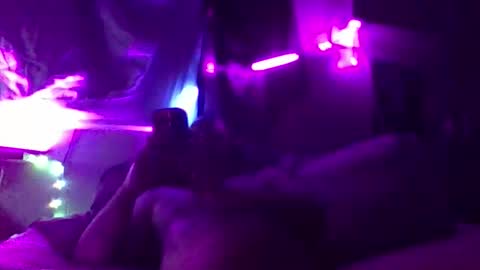 urdaddy875867 online show from November 3, 12:33 am