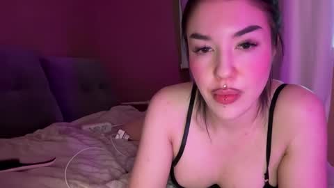 Snapshot of urdevilbaby chatting on February 15, 2:44 pm Margo online show from February 15, 2:44 pm