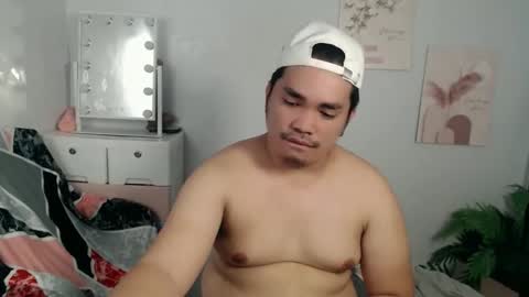 ure_fattytoy143 online show from March 7, 6:35 am