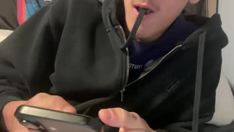 urfavcock6918 online show from January 28, 6:38 am