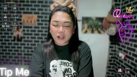 Dimple online show from June 15, 9:23 am