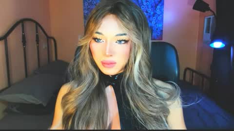 My bella 3 online show from November 19, 1:16 am