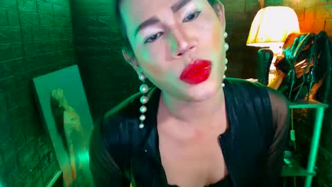 queen norelle online show from February 14, 7:54 pm